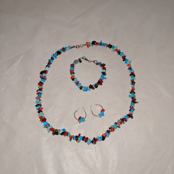 Necklace/bracelet/earrings set - Picture 2 of 4